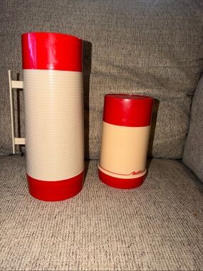 Set of 2 Vintage Aladdin Quart wide mouth and Pint Vacuum Carafe